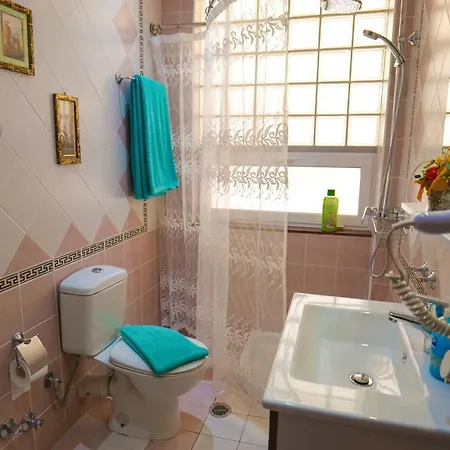 Lindi Hotel 3*