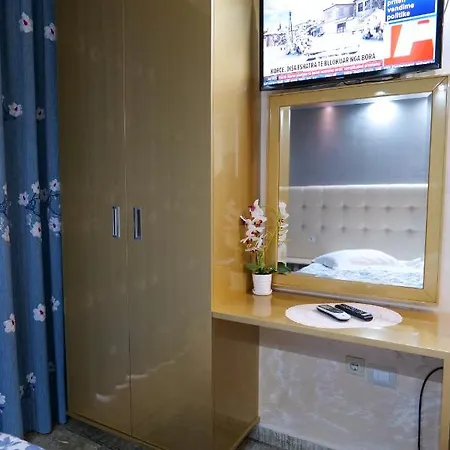 Hotel Lindi 3*
